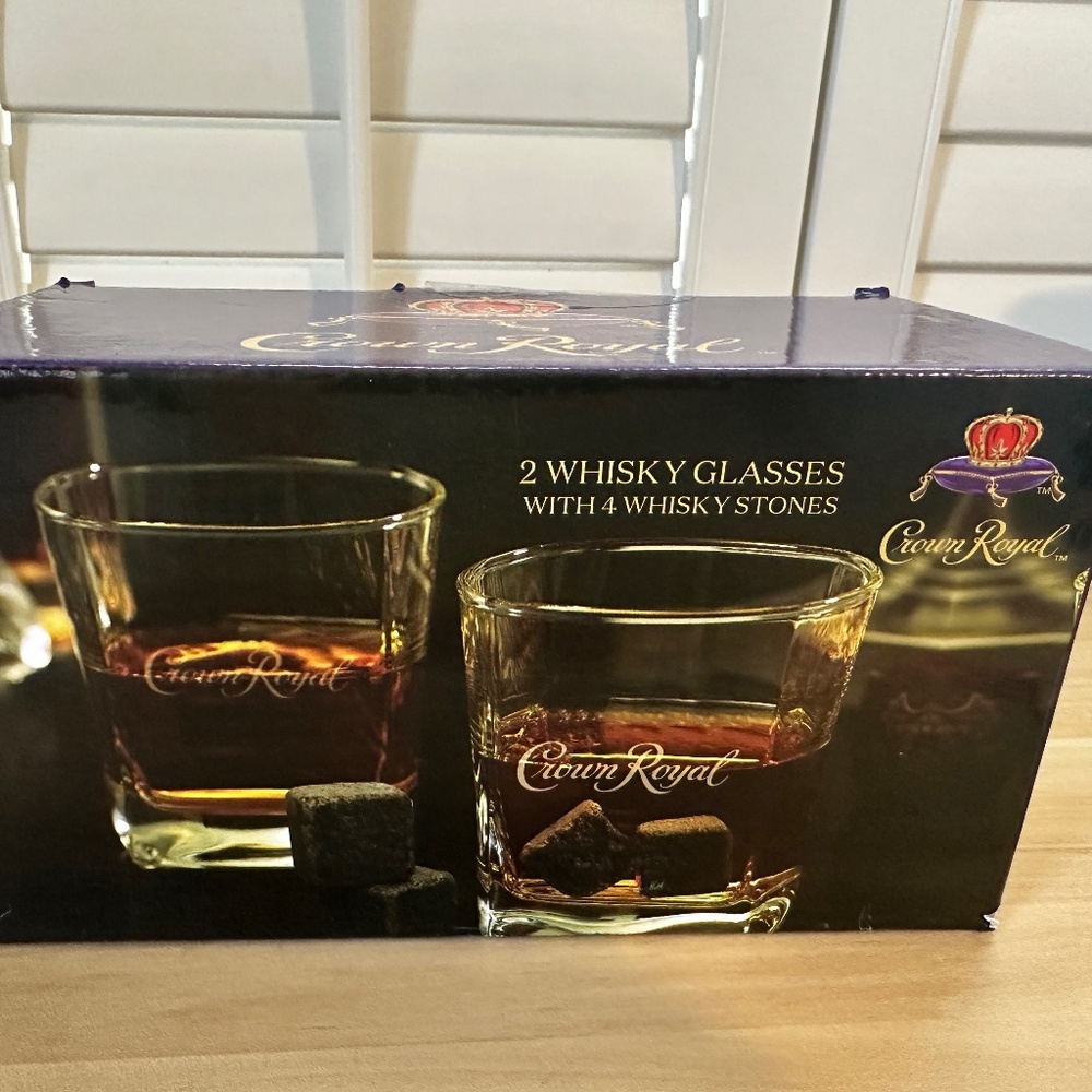 Crown Royal Whiskey Gift Set - 2 Rocks Glasses & 4 Whiskey Stones Vintage NIB